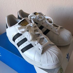 ADIDAS SUPERSTARS